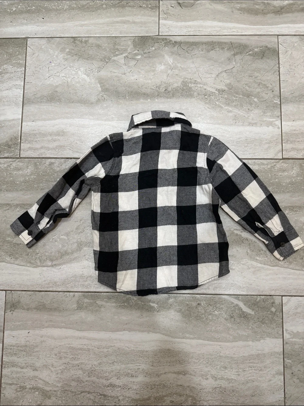 Old Navy Black & White Buffalo Plaid Button-Up Shirt